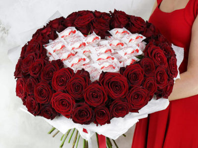 51 красная роза с конфетами Раффаэлло