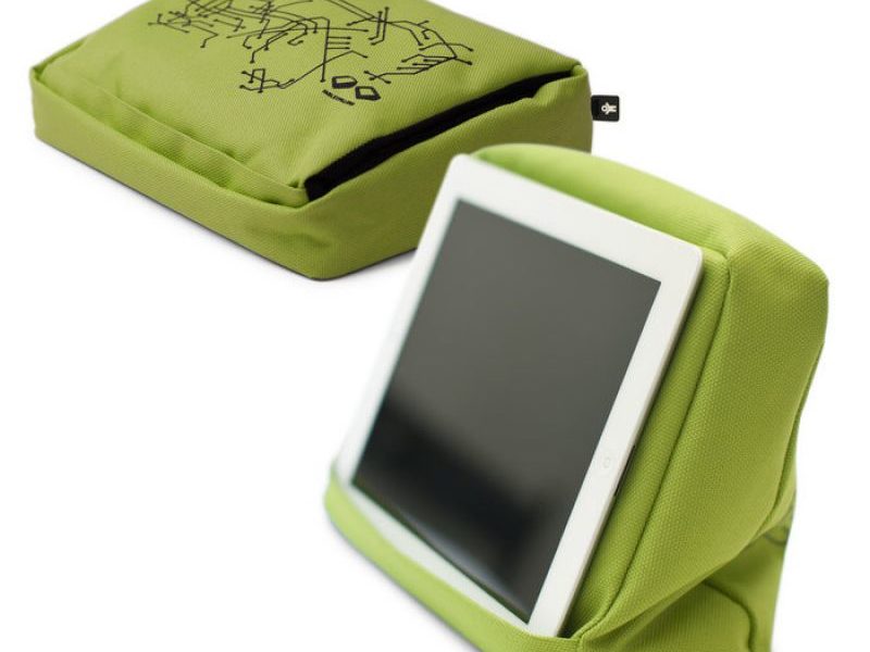 Подушка-подставка с карманом для планшета Hitech 2